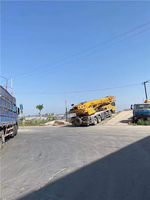 恒山区25吨吊车的租赁价格大概是多少？